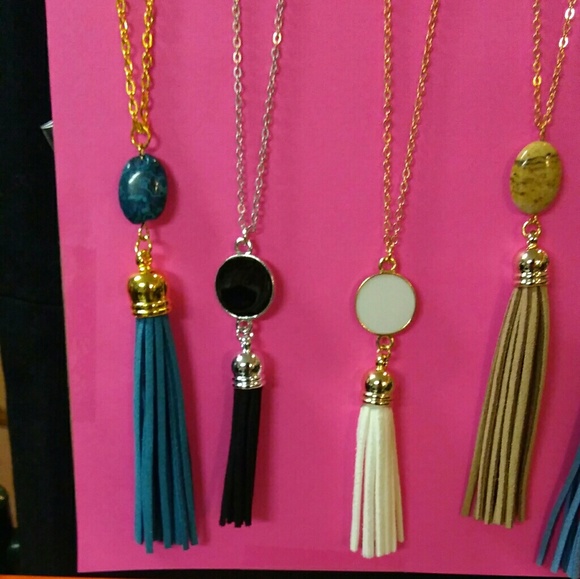 Necklaces - Picture 2 of 4